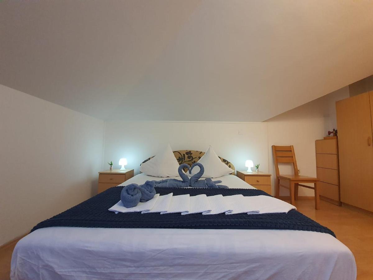 Apartment D Free Parking & Wifi, Walking Distance To Centrum Zára Kültér fotó